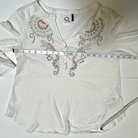 Anthro embroidered knit top - Picture 8 of 10